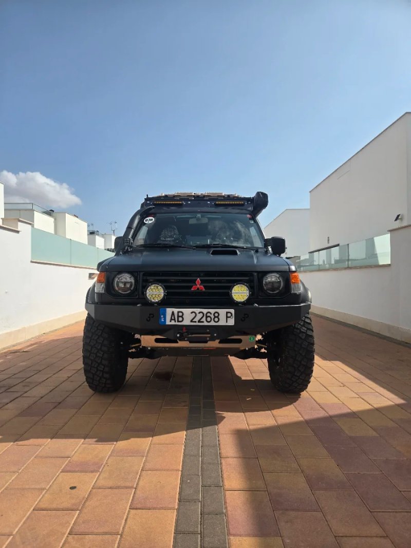 Mitsubishi Montero 1992 v20 - foto 1