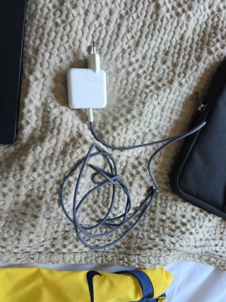 MacBook M2 Grigio Siderale