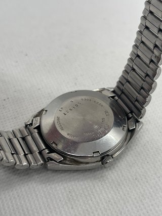 Reloj Seiko 5 Automático Dorado