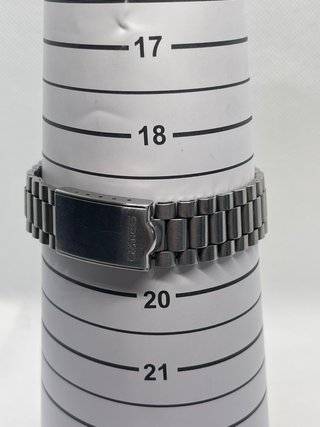 Reloj Seiko 5 Automático Dorado