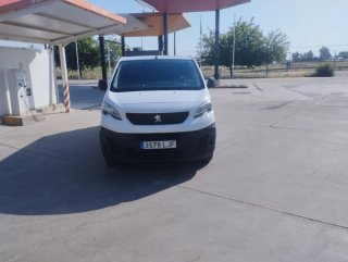Peugeot Expert 2021