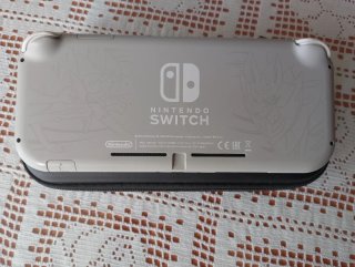 Nintendo Switch Lite Zacian & Zamazenta