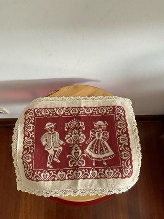 5 tappeti tirolesi ricamati