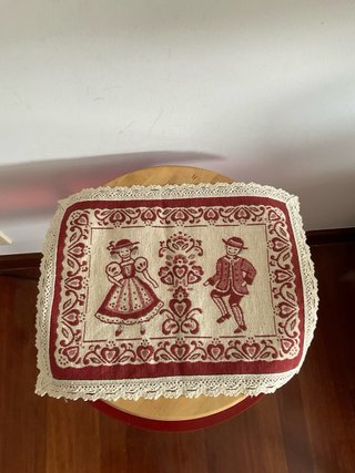 5 tappeti tirolesi ricamati