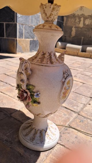 Lámpara de mesa vintage porcelana floral