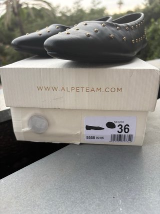 Alpe Bailarinas Negras Tachuelas Talla 38