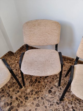 Juego 4 sillas estudio beige y negro