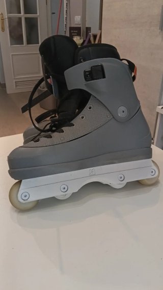 Patines agresivos Carlos Bernal, Talla 44-45