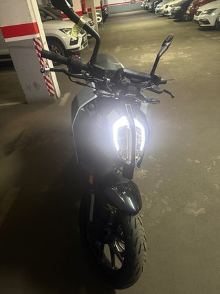 KTM Duke 125 2023 Gris Naranja