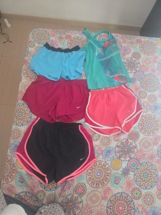 Pack 4 Pantalones Nike + Camiseta Deportiva