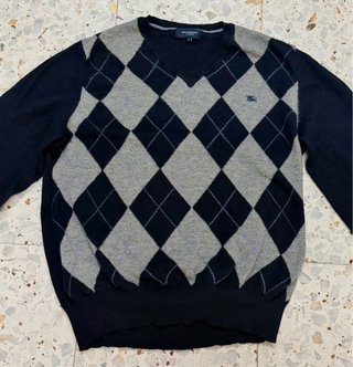 Jersey de rombos negro y gris