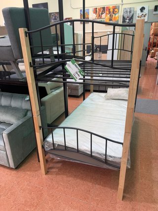 Litera de forja y madera