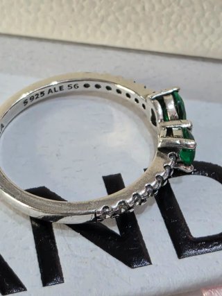 Anillo Pandora Lazo Verde y Plata