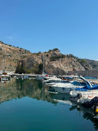 Barco Río 850 Day Cruiser + Amarre 8m