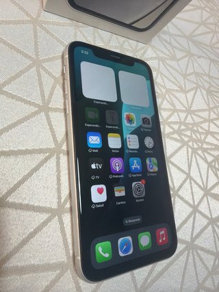 iPhone XR Apple