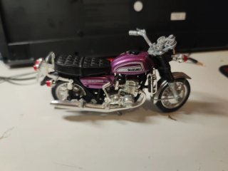 Maqueta Moto Suzuki GT-750 Polistil Años 70