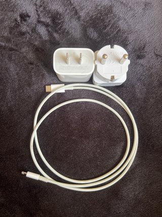 iPhone 11 Blanco + un cabel original regalo