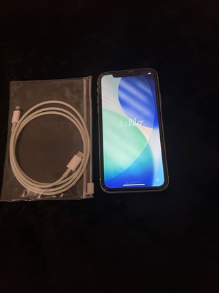 iPhone 11 Blanco + un cabel original regalo
