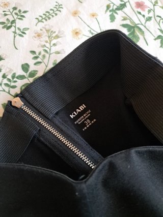 Falda negra Kiabi talla 38 hasta la rodilla