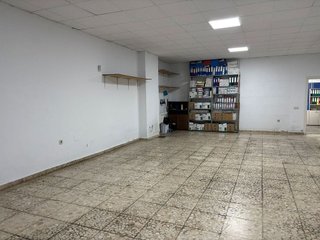 Local comercial en venta en Adra