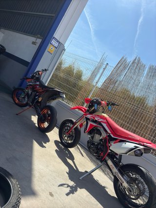 Honda CRF 450cc Red Moto