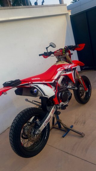 Honda CRF 450cc Red Moto
