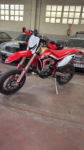 Honda CRF 450cc Red Moto