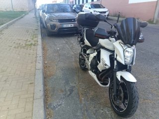 Kawasaki ER6N Naked Blanca - Muchos Extras
