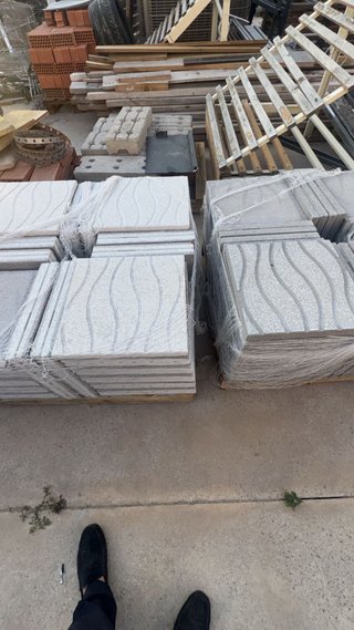 Baldosas de suelo con diseño ondulado