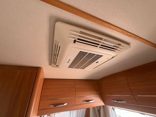 Hobby DeLuxe 545 KMFE 2015