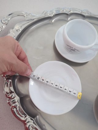Juego de 4 tazas de café con platillos
