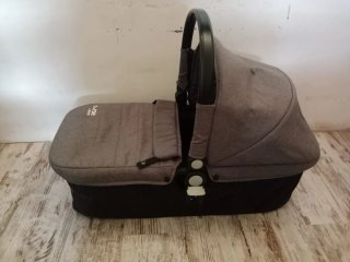 Carrito Nurse by Jane