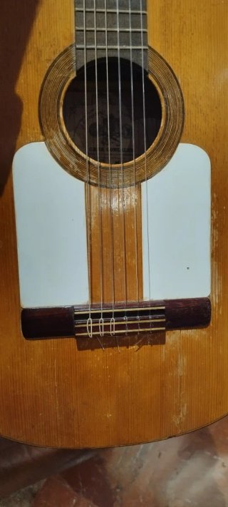 Guitarra: Francisco Esteve González (casa González