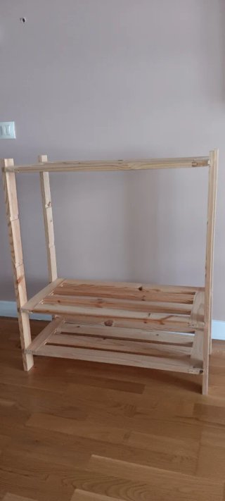 Estantería de madera