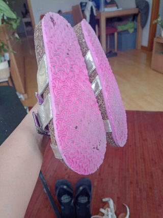 Sandalias Blanco Talla 36 Doradas y Blancas