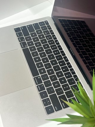 MacBook Air Intel i5 8GB RAM 256GB SSD | Usado