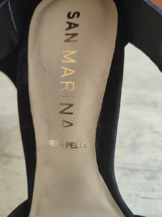 Zapatos de tacón San Marina negros