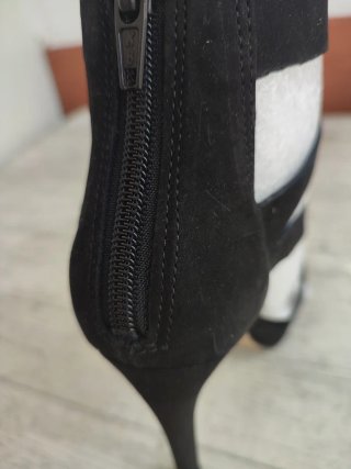 Zapatos de tacón San Marina negros
