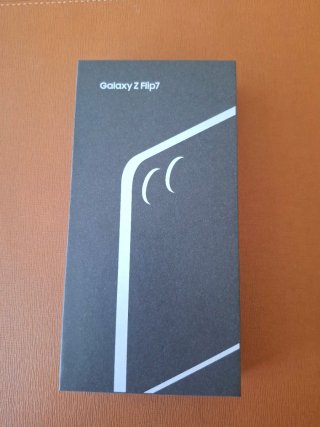 Samsung Z Flip 7 512GB Jet Black
