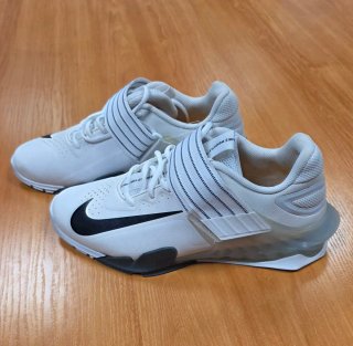 Zapatillas Nike Savaleos - Nuevas