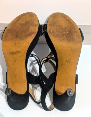 Sandalias tacón fino negras 38