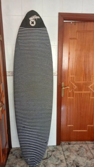 Tabla de surf Híbrida amarilla con funda