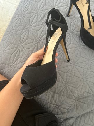 Zapatos de tacón negros