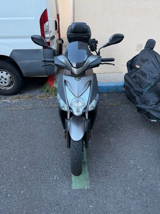 Scooter 125 Kymco Agility PLUS en PERFECTO ESTADO