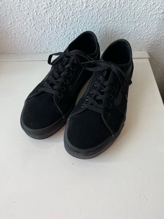 Zapatillas Vans Negras Hombre --Solo una puesta ..