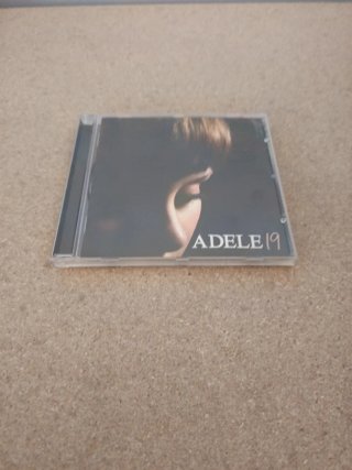 CD Adele 19