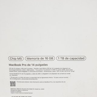 Apple MacBook Pro 17,2 A3434 M5 16 RAM 1TB
