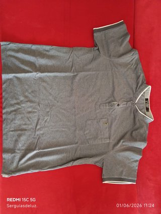 Polo gris hombre
