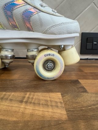 Patines 4 ruedas modelo Quad Blancos Iridiscentes