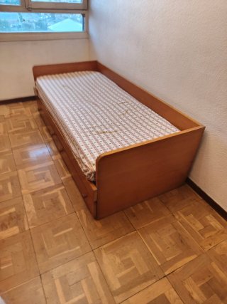 Cama con cajones en PAMPLONA